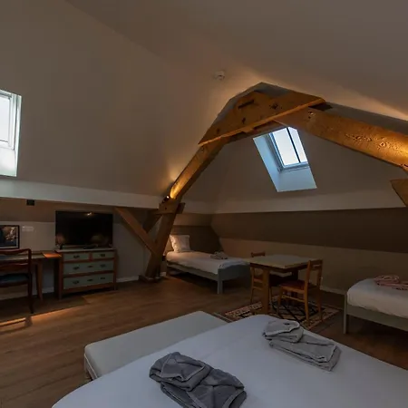 Du Domaine Saint Loup ホテル