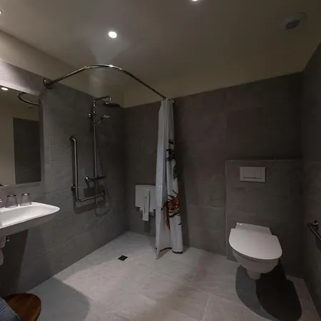 Du Domaine Saint Loup 3*