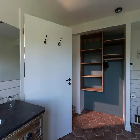 Hotel Du Domaine Saint Loup 3*