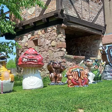 Du Domaine Saint Loup Hotel 3*